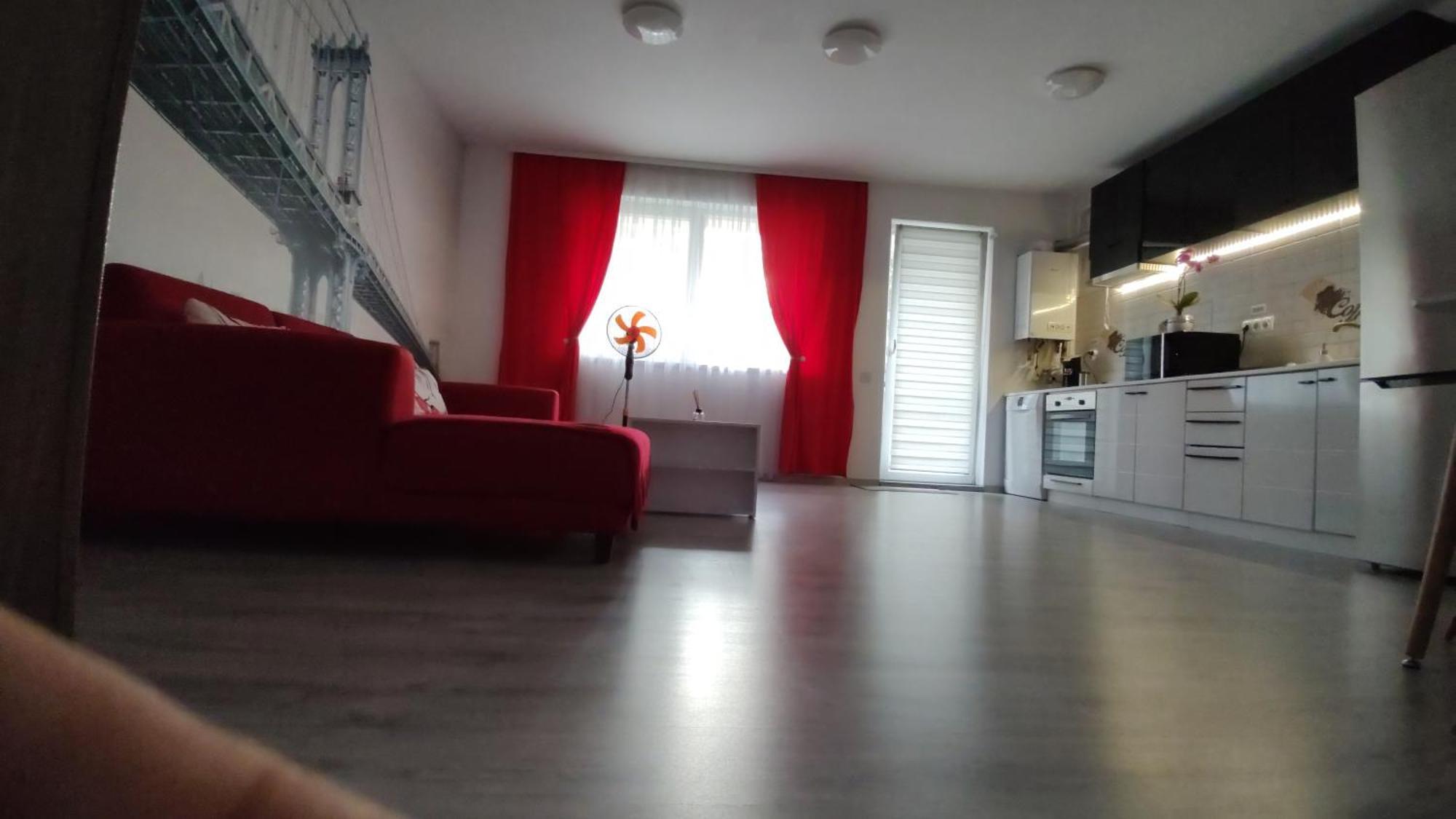 Apartament Cu Terasa Atelierul De Pizza ฟลอเรชติ ภายนอก รูปภาพ