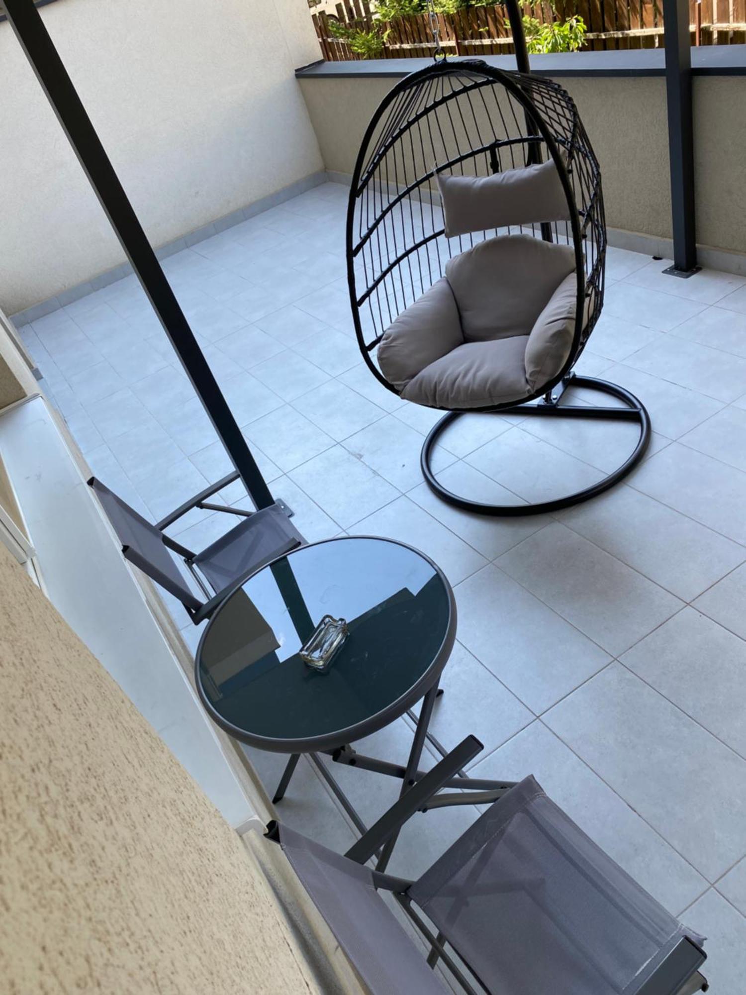 Apartament Cu Terasa Atelierul De Pizza ฟลอเรชติ ภายนอก รูปภาพ